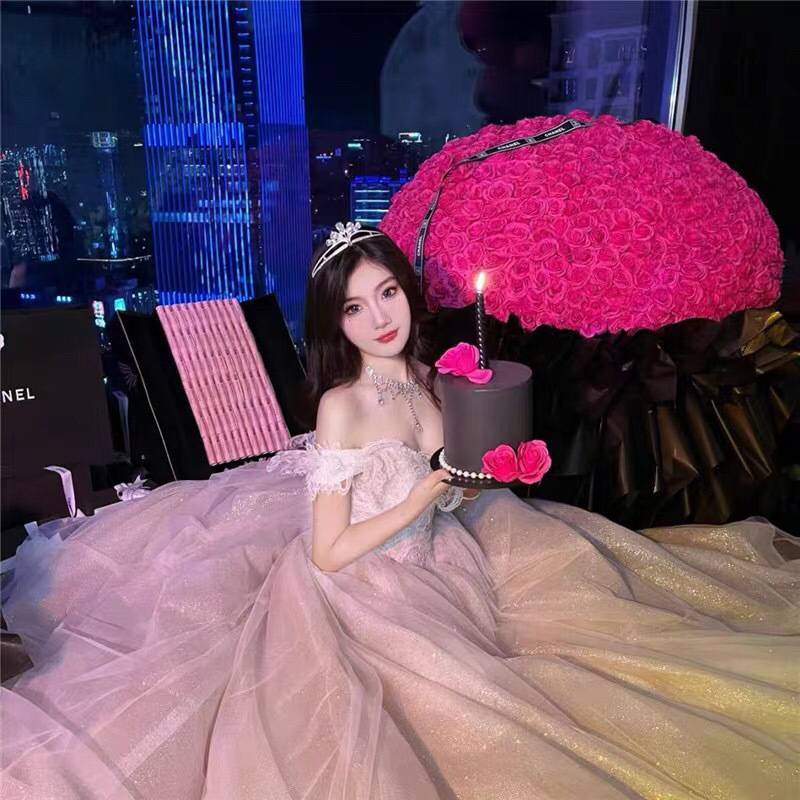 [원심] 프로이트 로즈 199개 + 램프