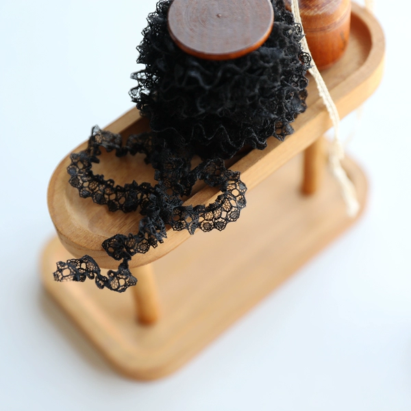 Black 1.4cm wide
