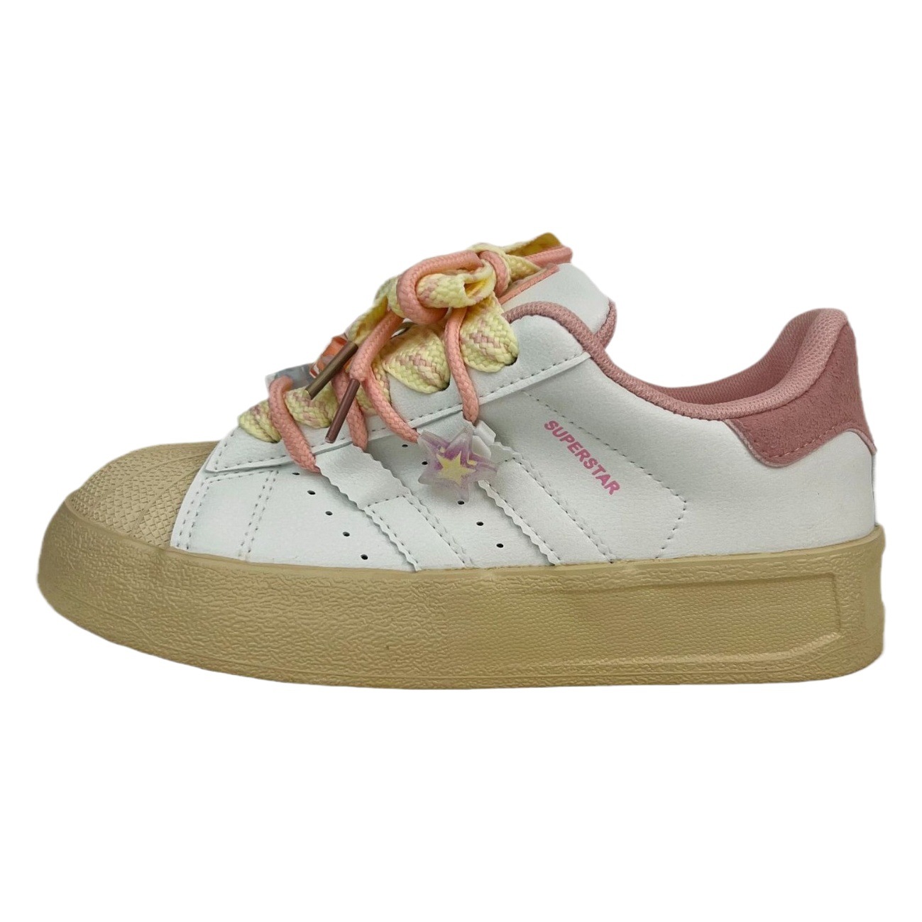 2024 primavera estudiantes zapatos de lona casuales bajos mujeres estilo coreano deportes ocio todo fósforo zapatos blancos estilo Hong Kong color caramelo image 1