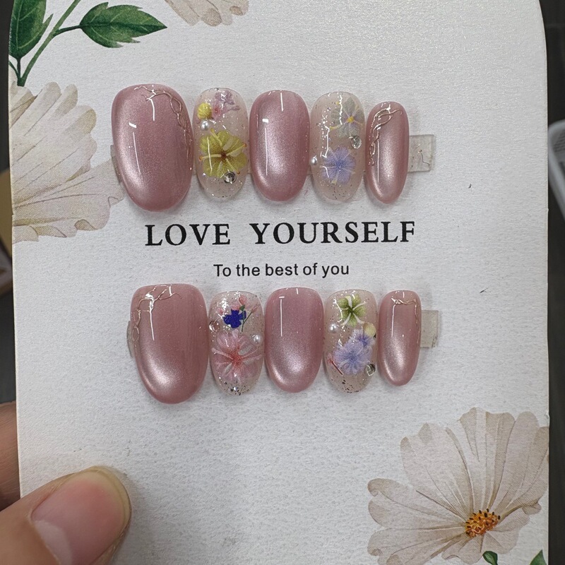 Daewoo Nail Art Hand-worn Armor Short Oval Type A French Cat's Eye High-grade Dried Flower Moonlight Goddess