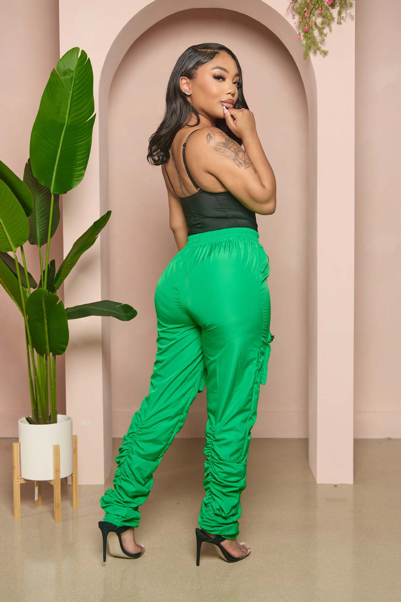 210g Weight Full Length Pants Length Spandex, Polyester Fabric Type Mid Waist Waist Line Cargo Pants Pants Type Micro-Elastic Elasticity Street Occasion Comfort Function Loose Version Solid Color Pattern Spring, Autumn Season Women's Gender Pocket Design Casual Style Women's Street Casual Solid Color Full Length Pocket Cargo Pants 1