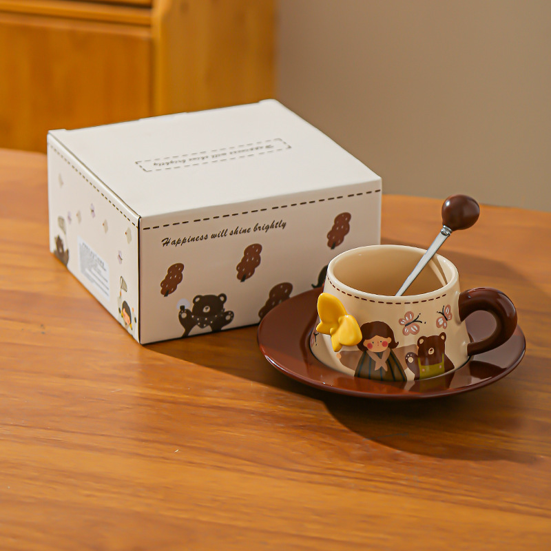 Tazas de café muy bonitas retro relieve mariposa taza de latte taza de café conjunto de platos para las chicas regalos