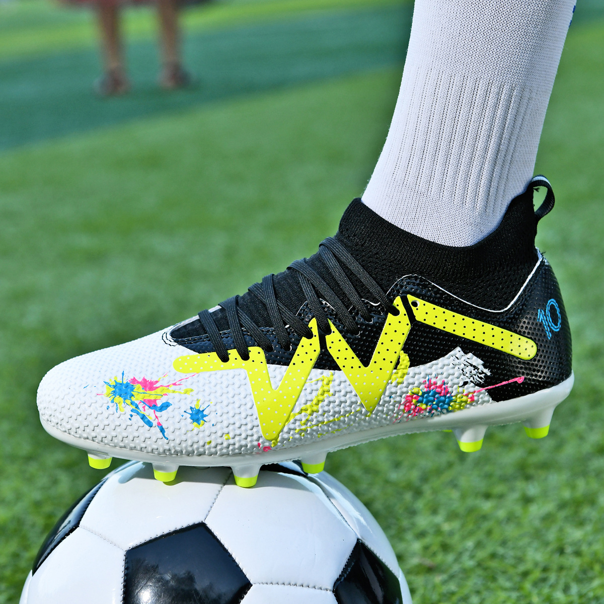 ShoeGlobe Scarpe da calcio transfrontaliere AG lunghe TF con punte rotte alte per uomo e donna, vendita diretta all'ingrosso_voghion.com