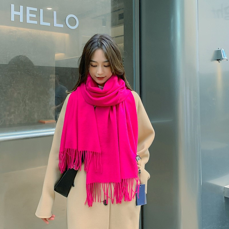 マフラーの女性の冬の新型ウールはカシミヤのマフラーの純色に似せています。|undefined