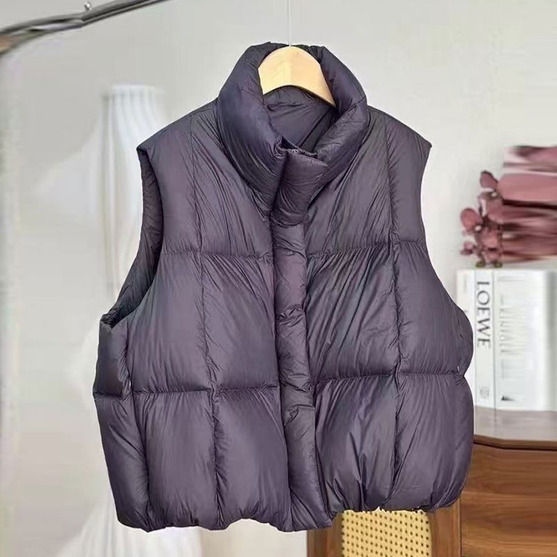 Light and thin velvet vest with down sleevless
