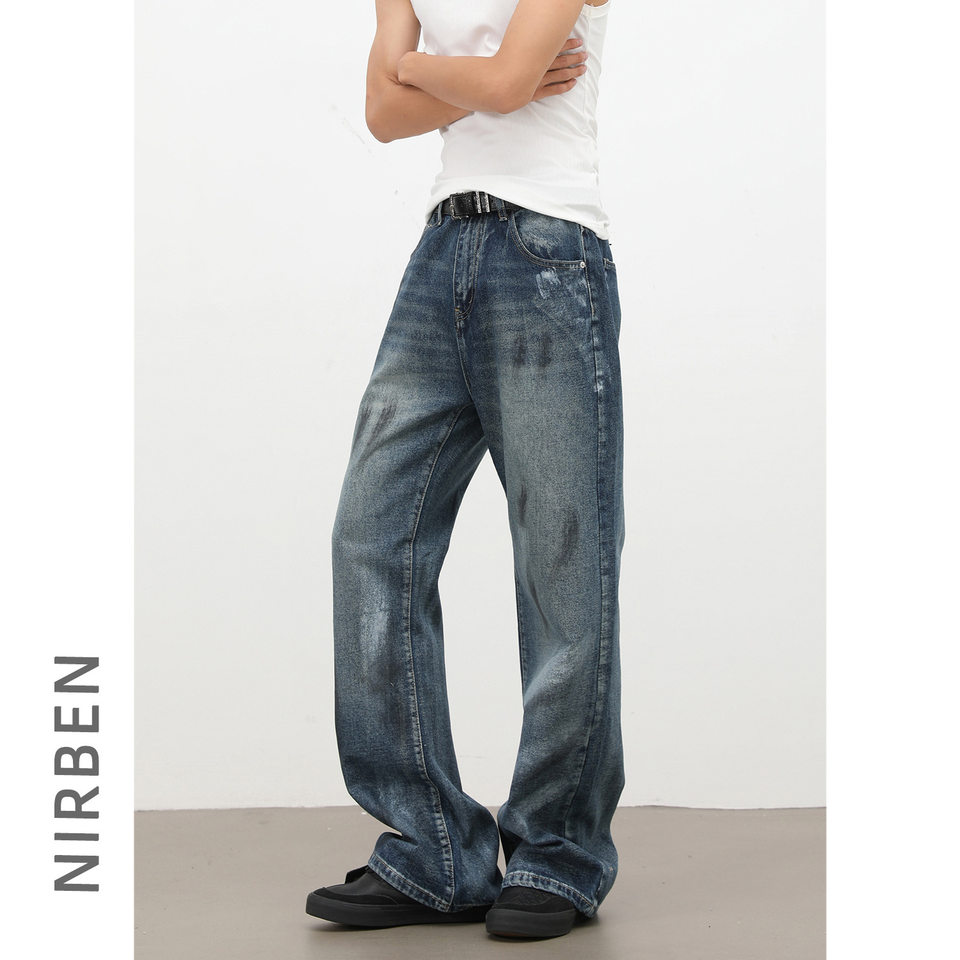 Quần jeans nam ống loe nhẹ dáng suông, họa tiết graffiti phun sơn phong cách đường phố — Màu xanh dương