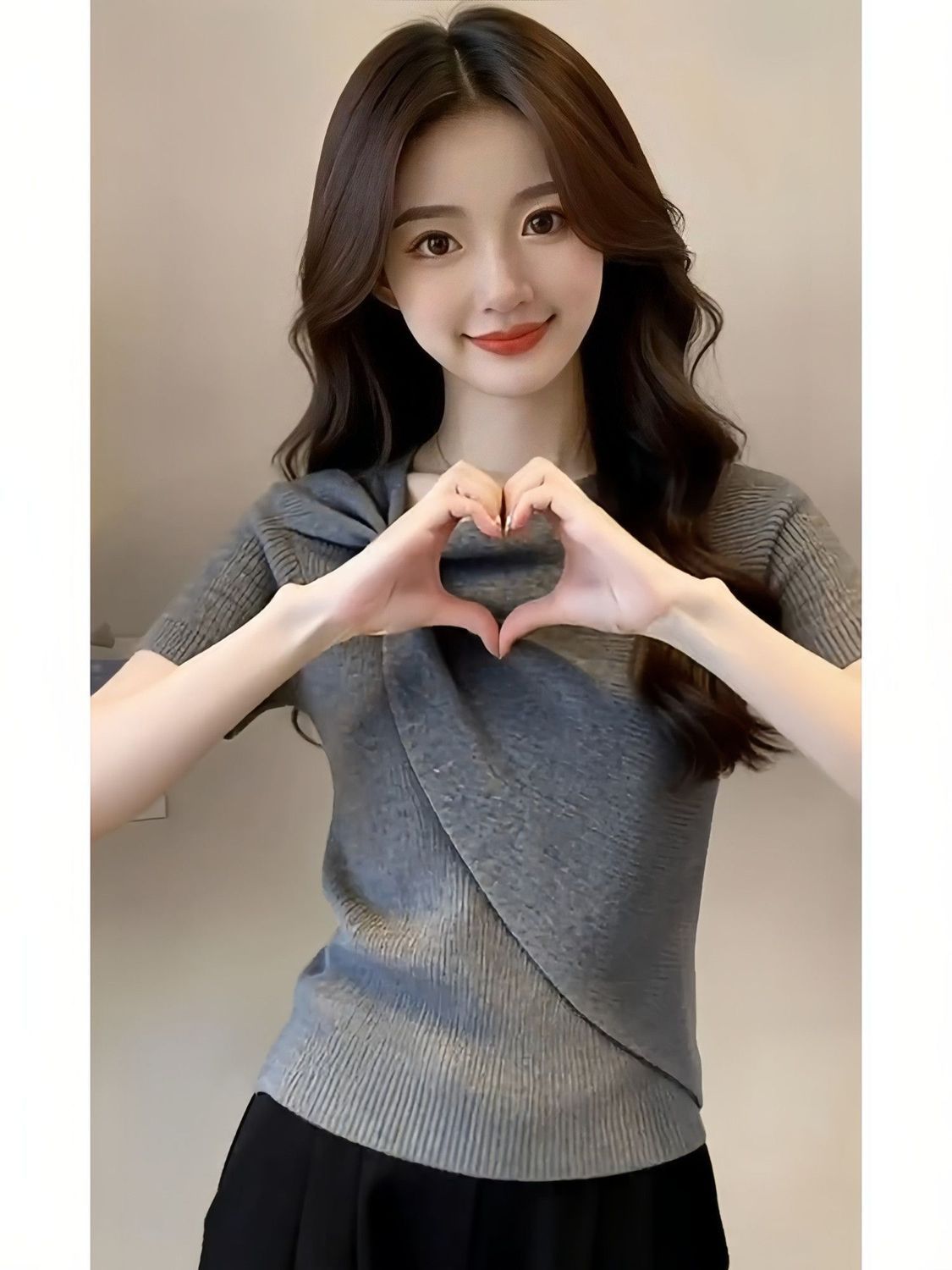 Women's Short Sleeve Twist Knitted Crop Top