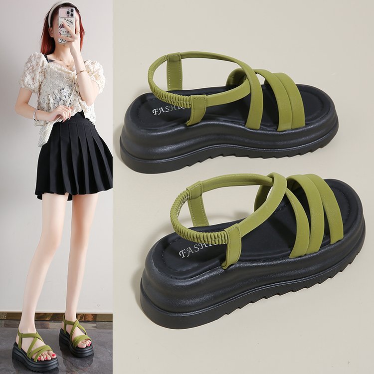 Sandalias romanas de suela gruesa francesa para mujeres verano 2026 nuevo super caliente de alta calidad de moda versátil zapatos de playa coreanos