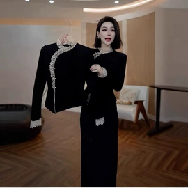 连衣裙;时尚休闲套装;女式衬衫