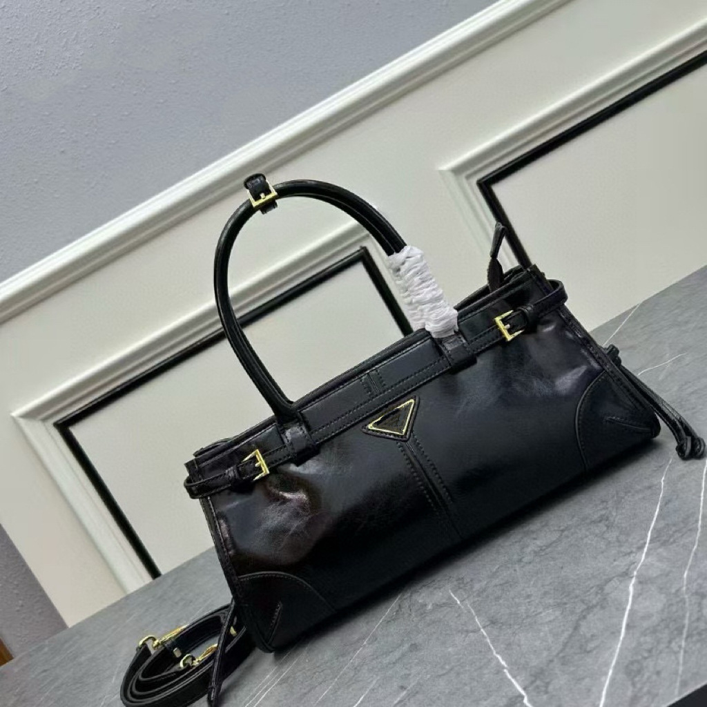 Cross-border P-style Women's Genuine Leather Handbag, MONA Style Motorcycle Bag, Oil Wax Leather Retro Shoulder Underarm Bag - Thumbnail 2