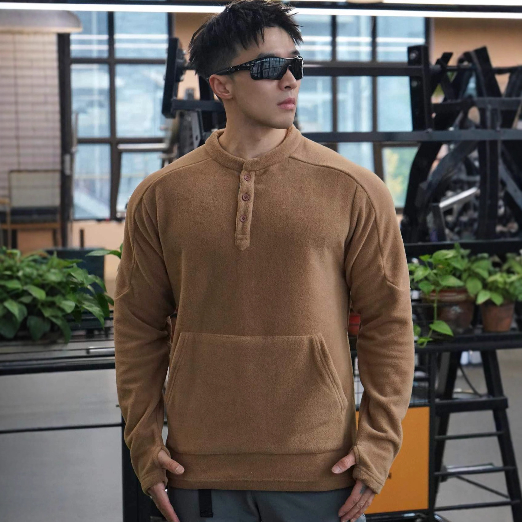 2025 New Autumn and Winter Slim Fitness Sports Long-Sleeved Personalized Pure Color Casual Pullover Sweatshirt Men's Clothing