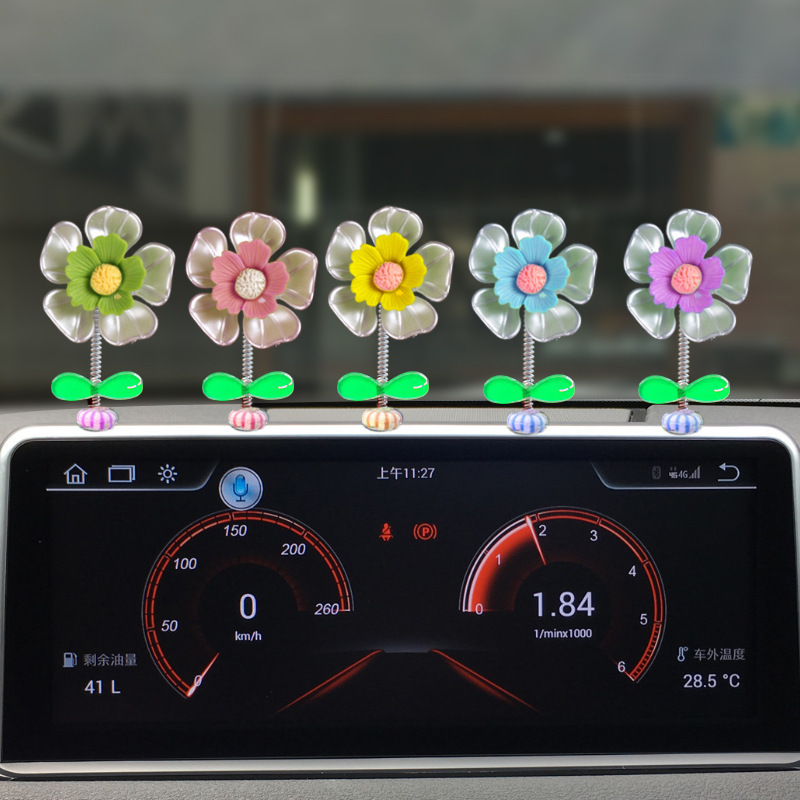 Decoraciones de automóviles 2023 nueva consola central de flores de conchas frescas sacude la cabeza adorable decoración de flores pequeñas