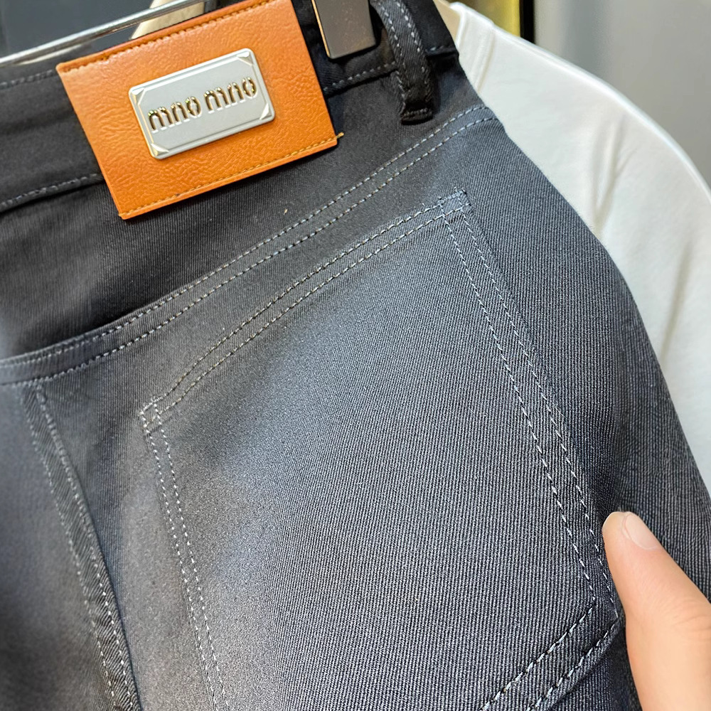 High-end Lesel verano delgado puro negro jeans hombre delgado pie pequeño pantalones americanos de calzado de calzado
