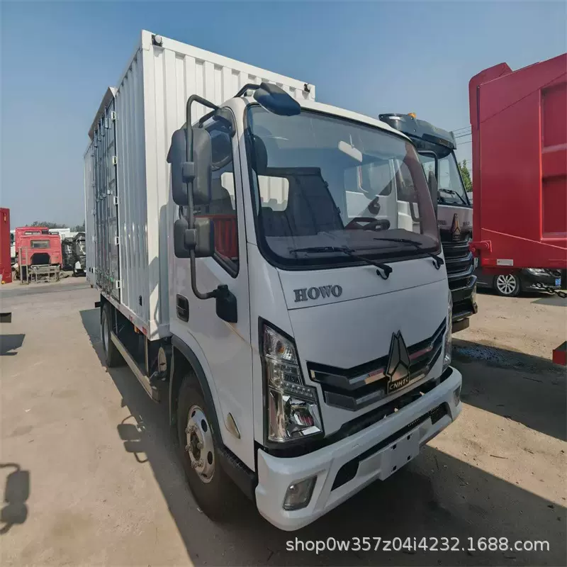 库存重汽豪沃福田东风4*2厢式货车，5-8吨自卸车，出口非洲，右舵