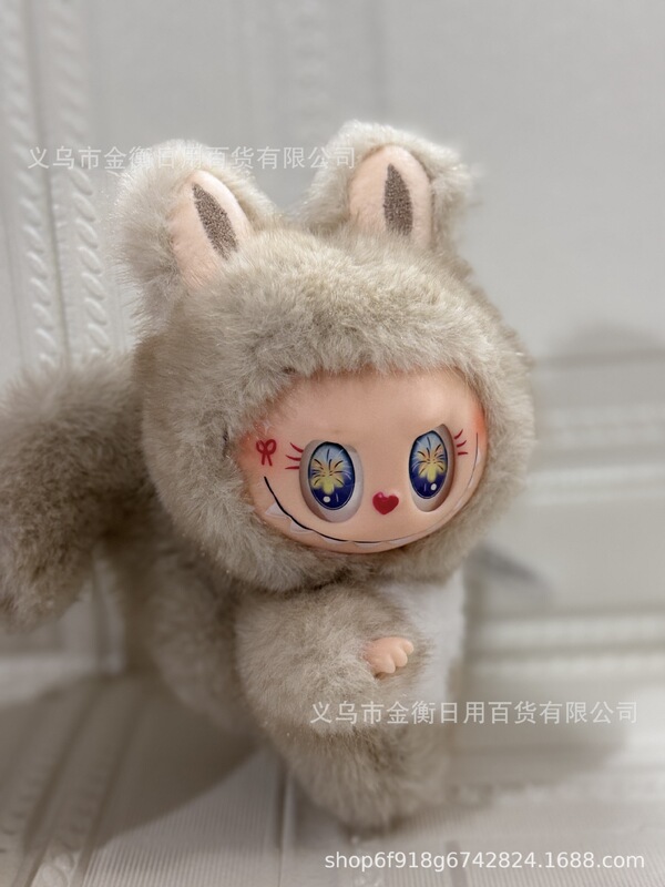 新款LABUBU松鼠系列带尾巴摆件炫彩毛绒玩具大眼睛可爱小手办|undefined