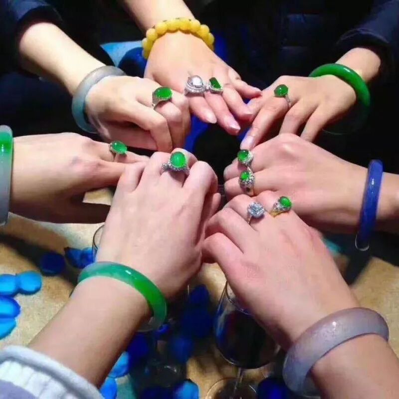 [Fast Delivery] genuine goods Natural A- cargo Burmese Jade Bracelet Floating Flower Ice Glutinous Jade Bracelet light green Bracelet for Women