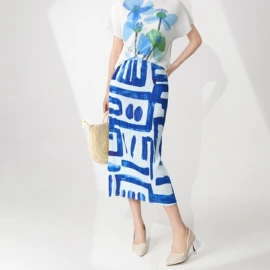 连衣裙;女式T恤;时尚休闲套装