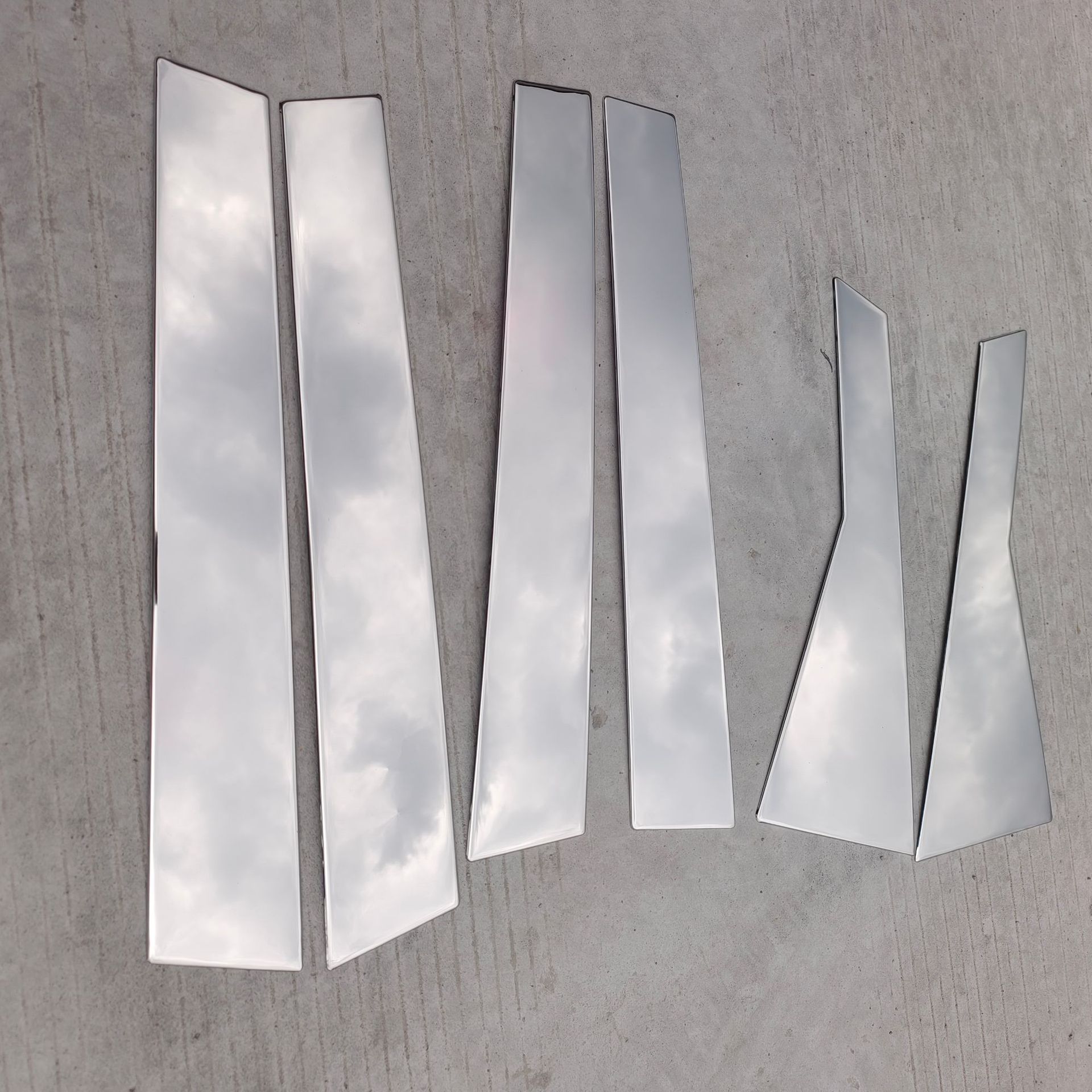 Outei Is Suitable for the 2007-2011 Honda Crv Special Window Center Pillar, New Crv Upper Window Center Pillar, Crv Center Pillar Trim Strip