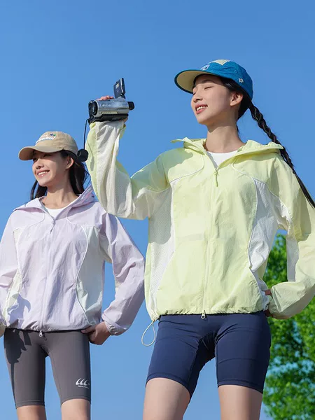 Summer new women's lightweight breathable hooded sun protection jacket, outdoor casual thin color-blocked sports jacket for women