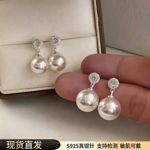 高级感时尚耳钉