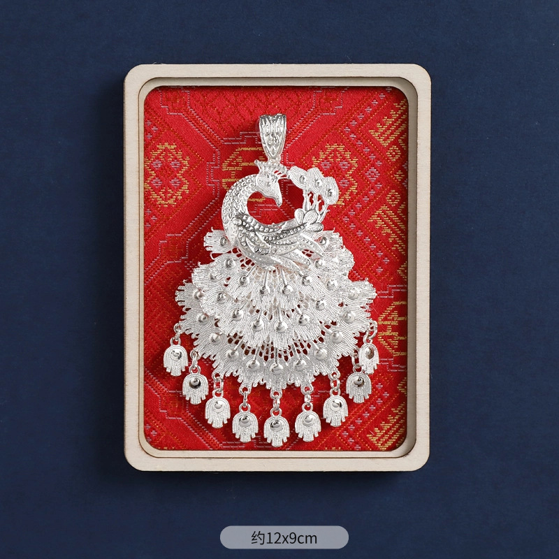 Fridge magnet, 38, peacock