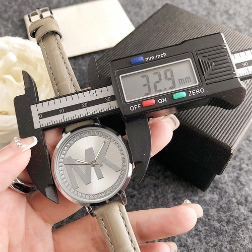 Women's Leather Strap Watch, Lightweight Luxury, Shrimp Skin, Small and Elegant, Cross-border Fashion, Simple Letter Watch