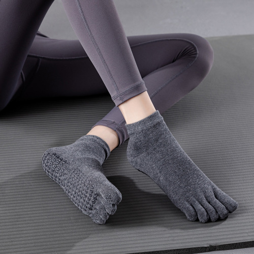 Professional Five-Finger Yoga Socks Summer Fine Combed Cotton Non-Slip Beginner Mid-Calf Dance Floor Socks Factory Wholesale