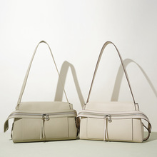 ��Ƥ�P����¿�б����p���nϵ�r��Ůʿ���sͨ�ڴ���������μ��