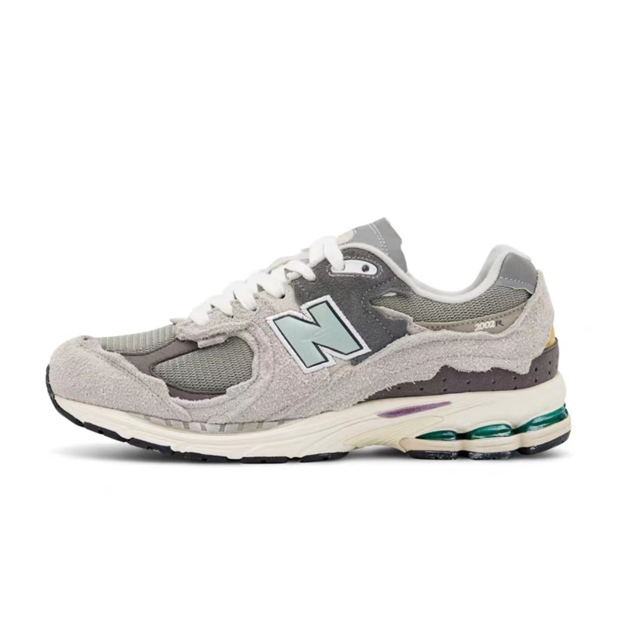 NB2002 윤유 그레이