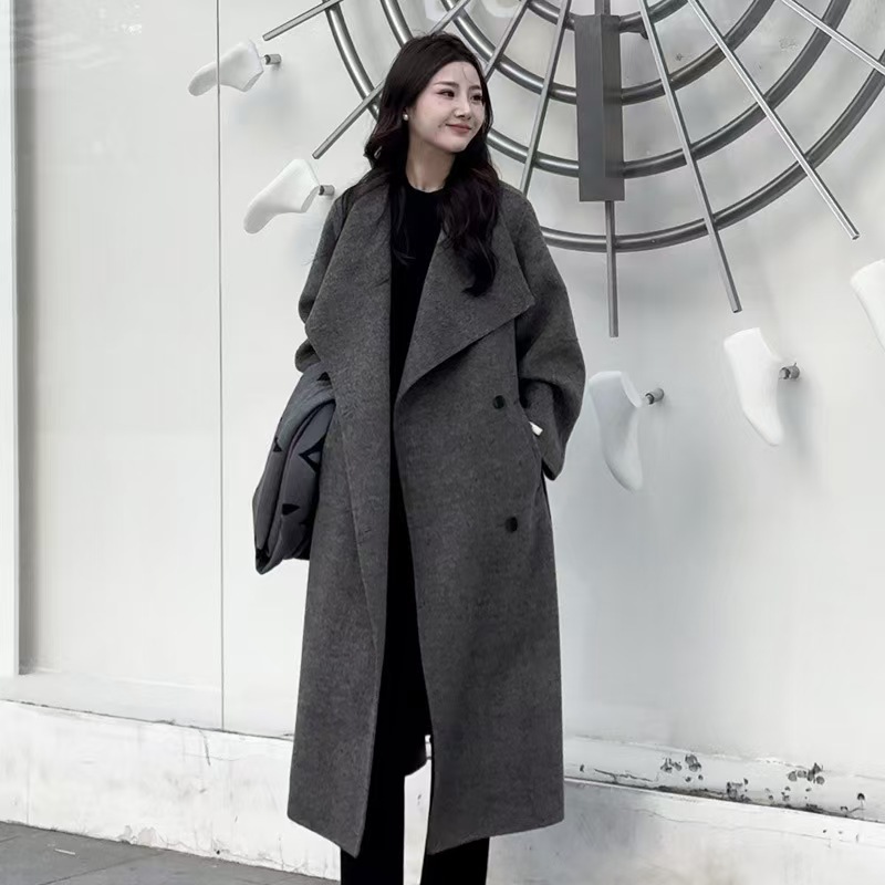 定制2025秋冬翻领新款韩系高级感长羊毛呢子外套女加长款羊绒大衣
