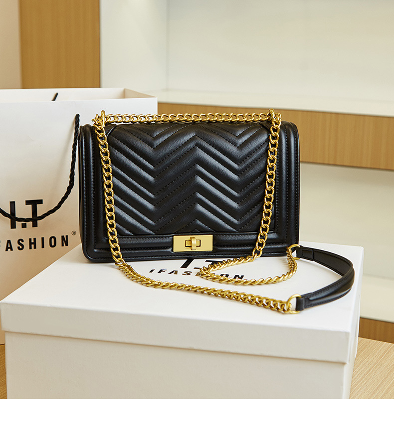 Light Luxury High end Women's 2024 New Small Xiangling Grid Chain Fashionable and Versatile Western Style One Shoulder_voghion.com