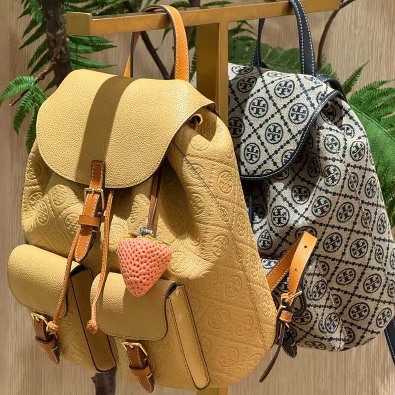 Factory direct sales: New TB-style monogrammed backpack with drawstring flap, versatile commuter bag, lightweight travel backpack Factory direct sales: New TB-style monogrammed backpack with drawstring flap, versatile commuter bag, lightweight travel backpack