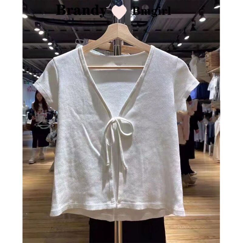 BM Style New V-Neck Lace-Up Strap Threaded Top Knitted Cardigan Sunscreen Jacket Women's Bm Design Sense Stacked T-Shirt BM Style New V-Neck Lace-Up Strap Threaded Top Knitted Cardigan Sunscreen Jacket Women's Bm Design Sense Stacked T-Shirt