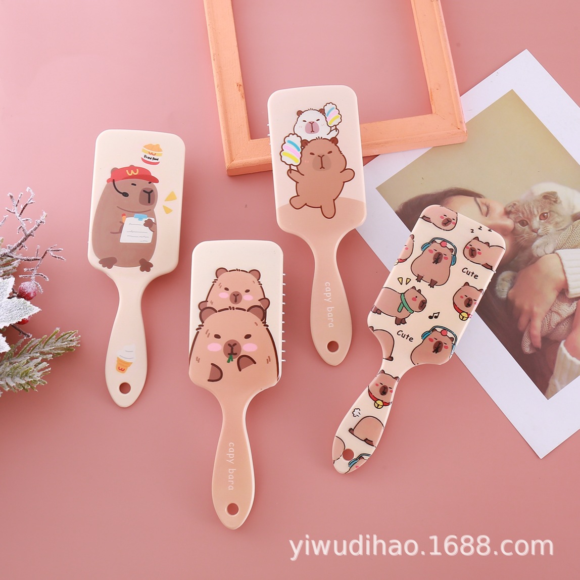 Kapibara Capybara Ceremony Girls Hairdressing Comb Cute Cartoon…