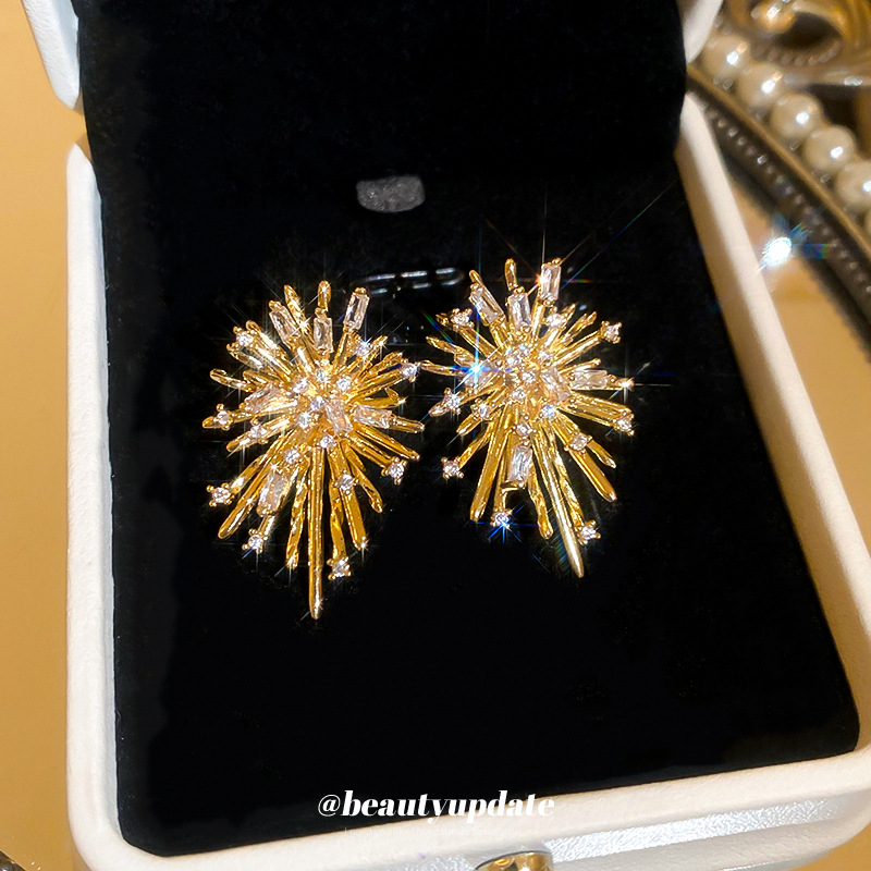 Diseño de aguja de plata, fuegos artificiales exagerados, pendientes de circón, celebridades de Internet, el mismo estilo, pendientes de moda de lujo ligero, pendientes de alta gama exquisitos