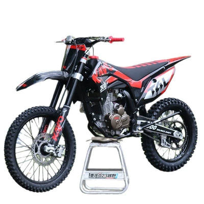 four-valve, high-power racing model, Motosikletlər