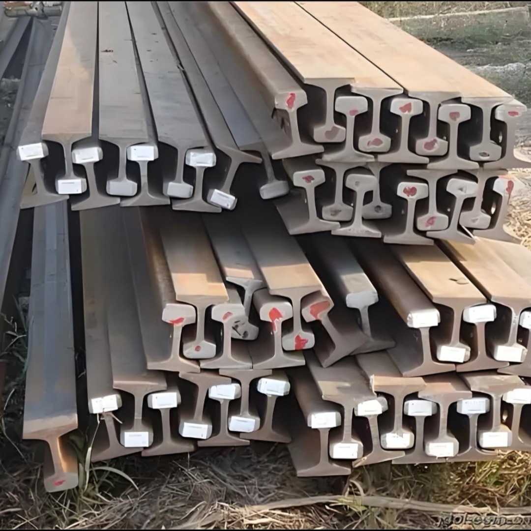 60N高铁轨道 43kg热轧钢轨 50kg行车轨道 38kg重轨QU70起重机轨道