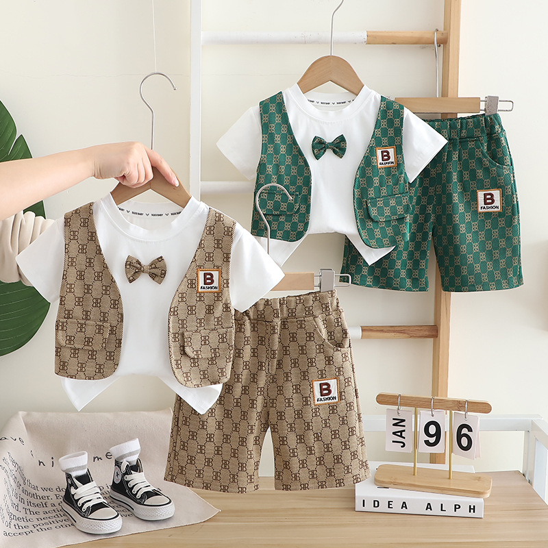 Sleeves for boys