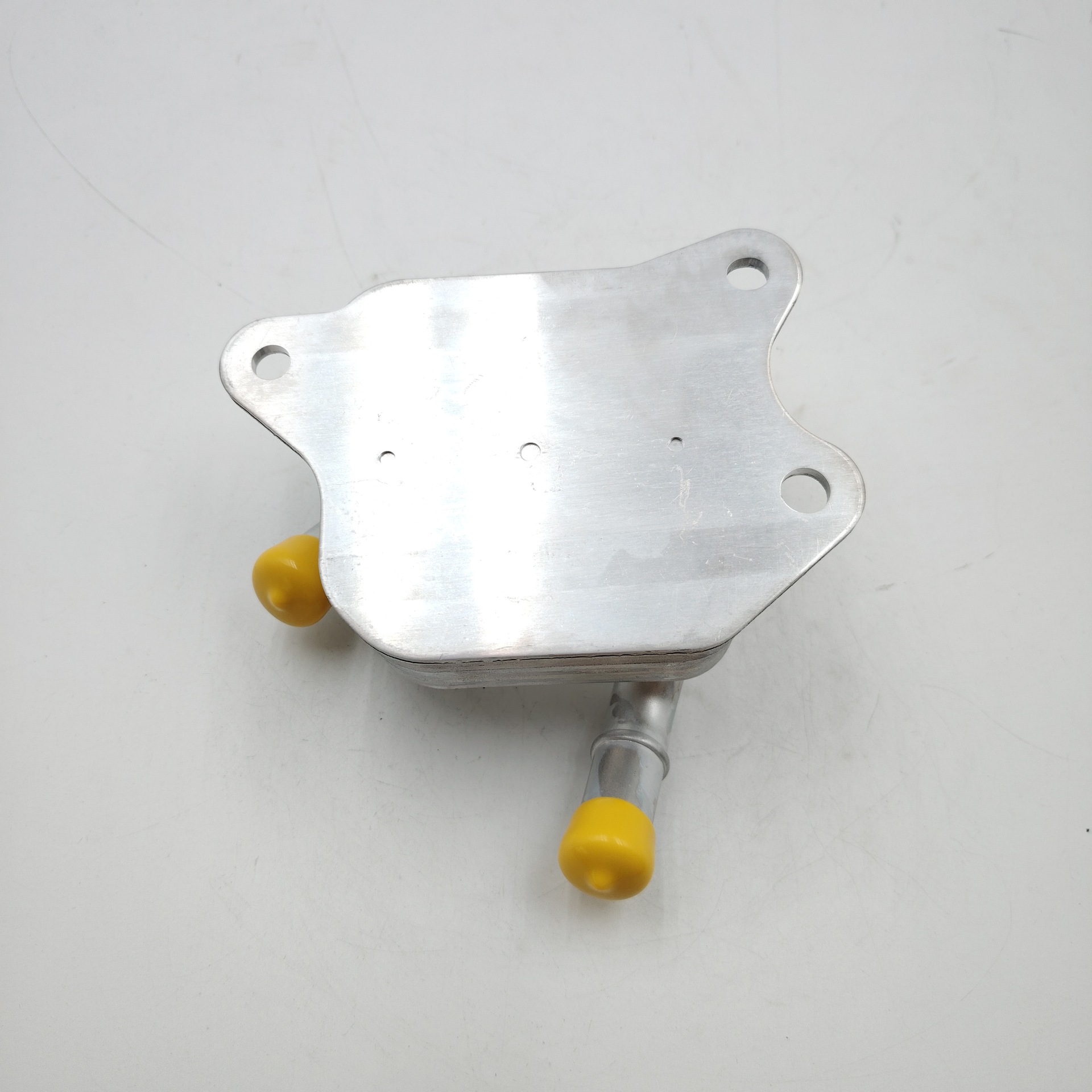 33493-06021 is suitable for Nissan engine oil cooler 3349306021
