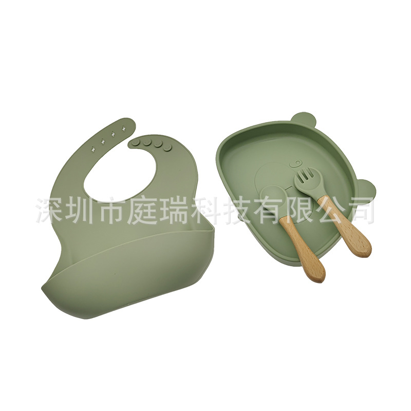 Ejército verde (babero + oso placa + mango de madera tenedor cuchara)