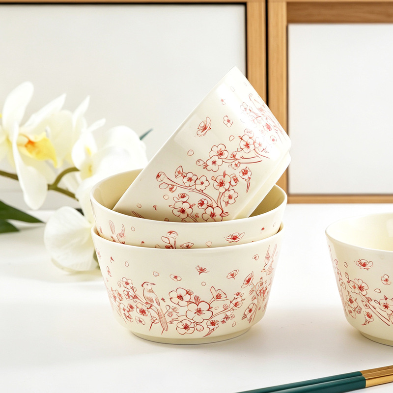 Cream-colored ceramic bowl and dish set, suitable for home use, for serving meals, featuring Chinese floral designs, including salad bowls and fruit bowls, perfect as a housewarming gift