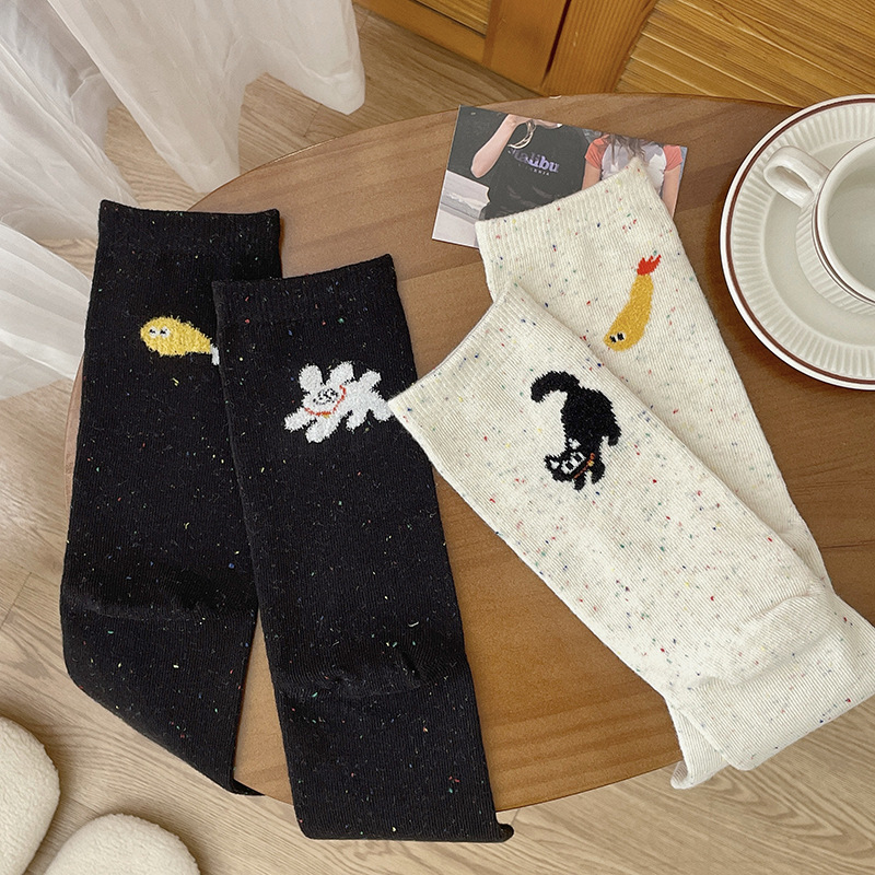 Cat eating fish socks women's mid-calf socks Korean cute cartoon Spring and Autumn new colorful dot yarn cotton women's socks fashion