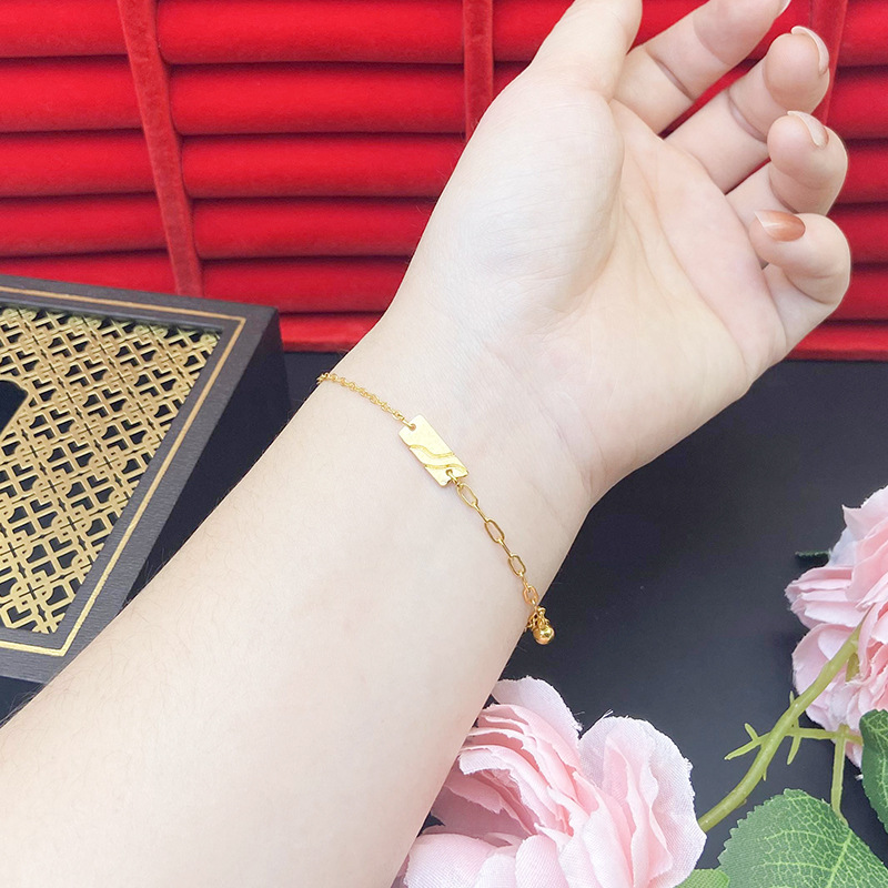 INS pulsera simple imitación oro todo fósforo chica temperamento joyería estilo fresco Pequeño Libro Rojo mismo suministro de accesorios de estilo coreano