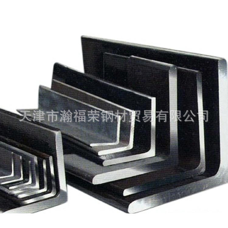 厂家批发镀锌等边角铁50*50热轧角钢Q235B建筑工程用冲孔三角铁