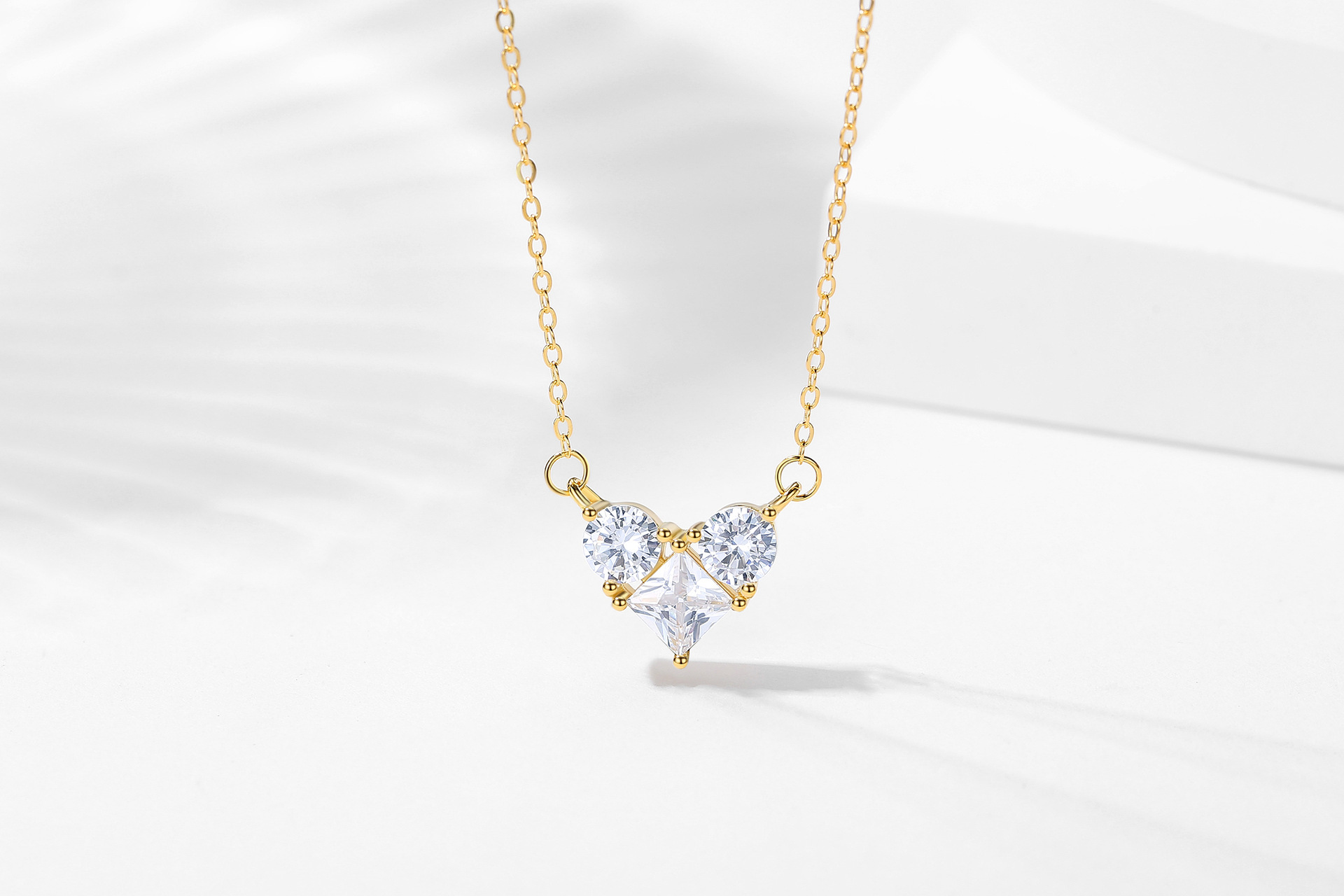 S925 collar de moda estilo coreano nicho diseño melocotón corazón de las mujeres en línea rojo ins estilo circón Cadena de clavícula colgante de moda