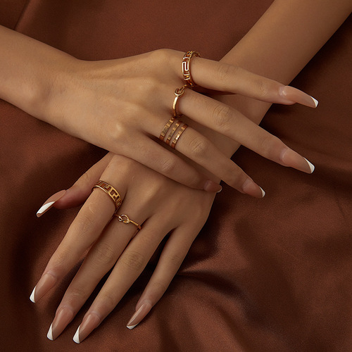 Bestselling Love Heart Ring European and American Engraved Multi-layer Open Finger Ring Crescent Moon Set of 5 Women's Rings