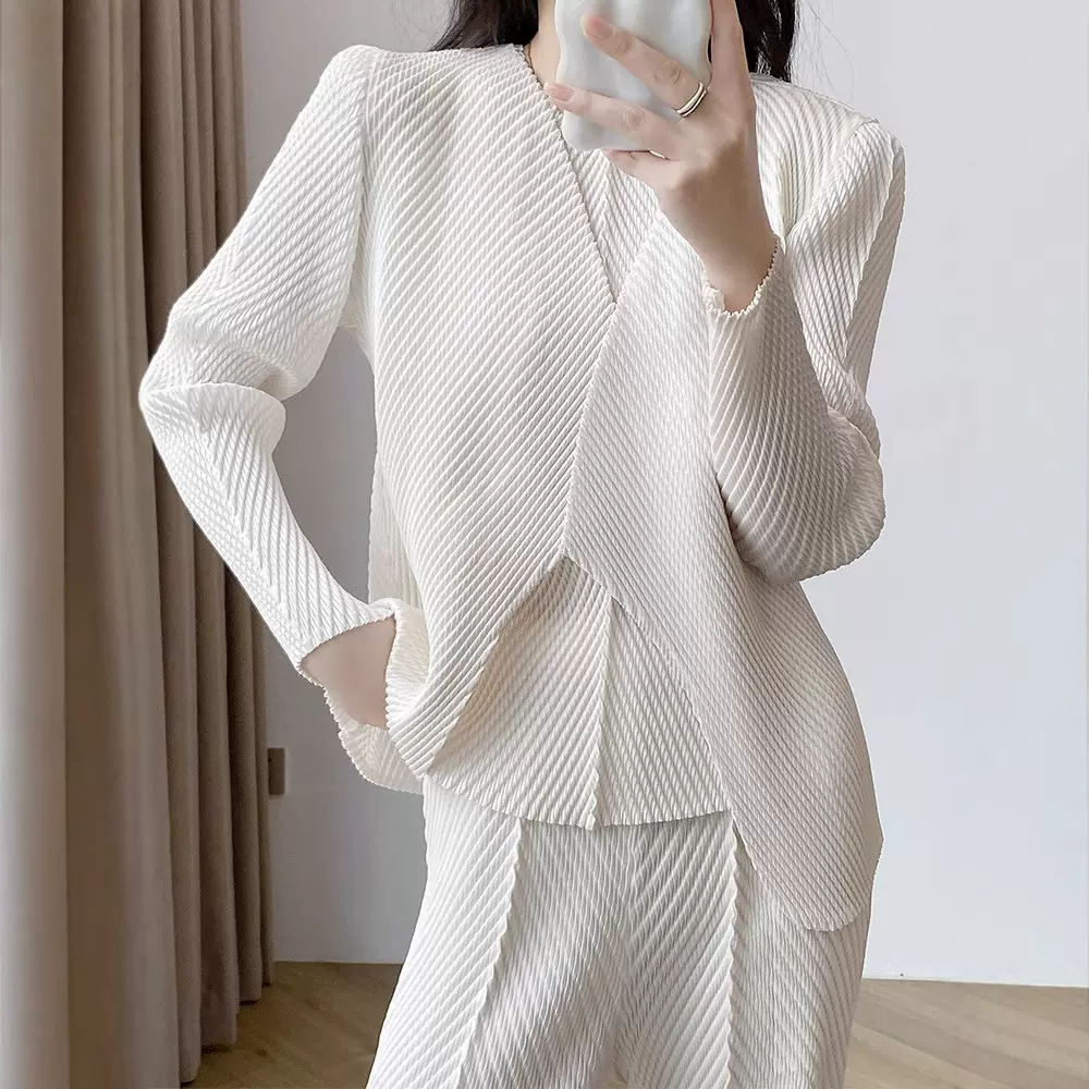 三宅通勤气质穿搭三件套女装搭配一整套高级感褶皱时尚秋季套装女