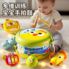 赤ちゃんのおもちゃの益智早教の子供の手は太鼓をたたいて楽器の音律を打ちます。