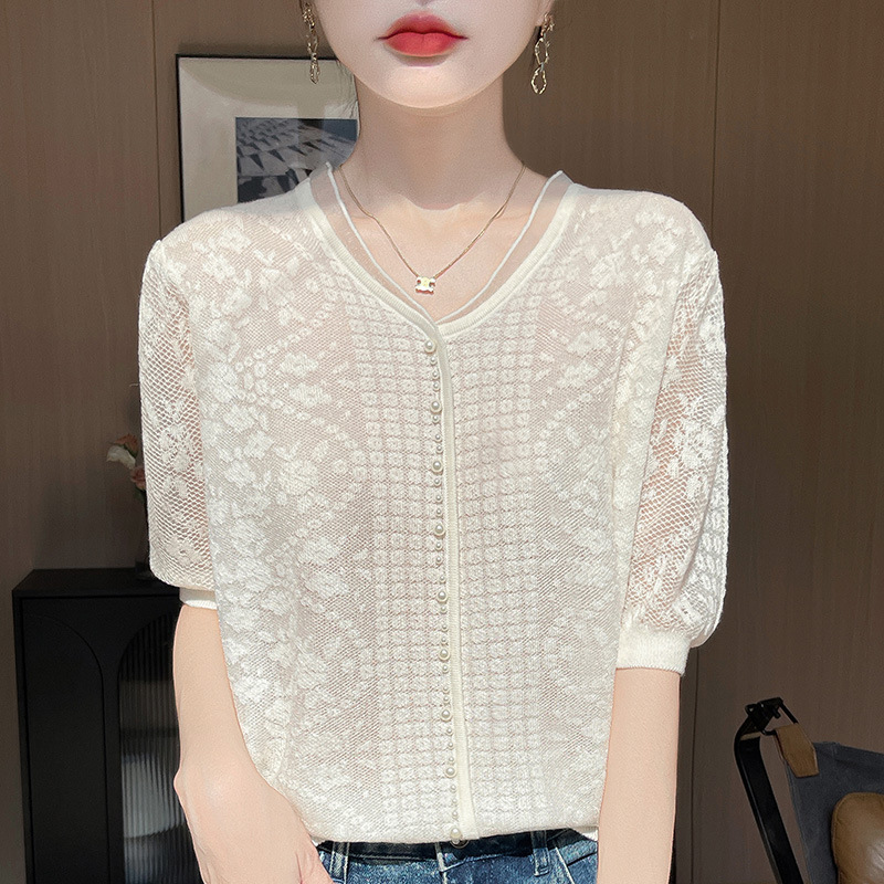 Five-point short-sleeved women's summer thin organza French lantern sleeve top T-shirt wholesale V-neck Tencel sweater