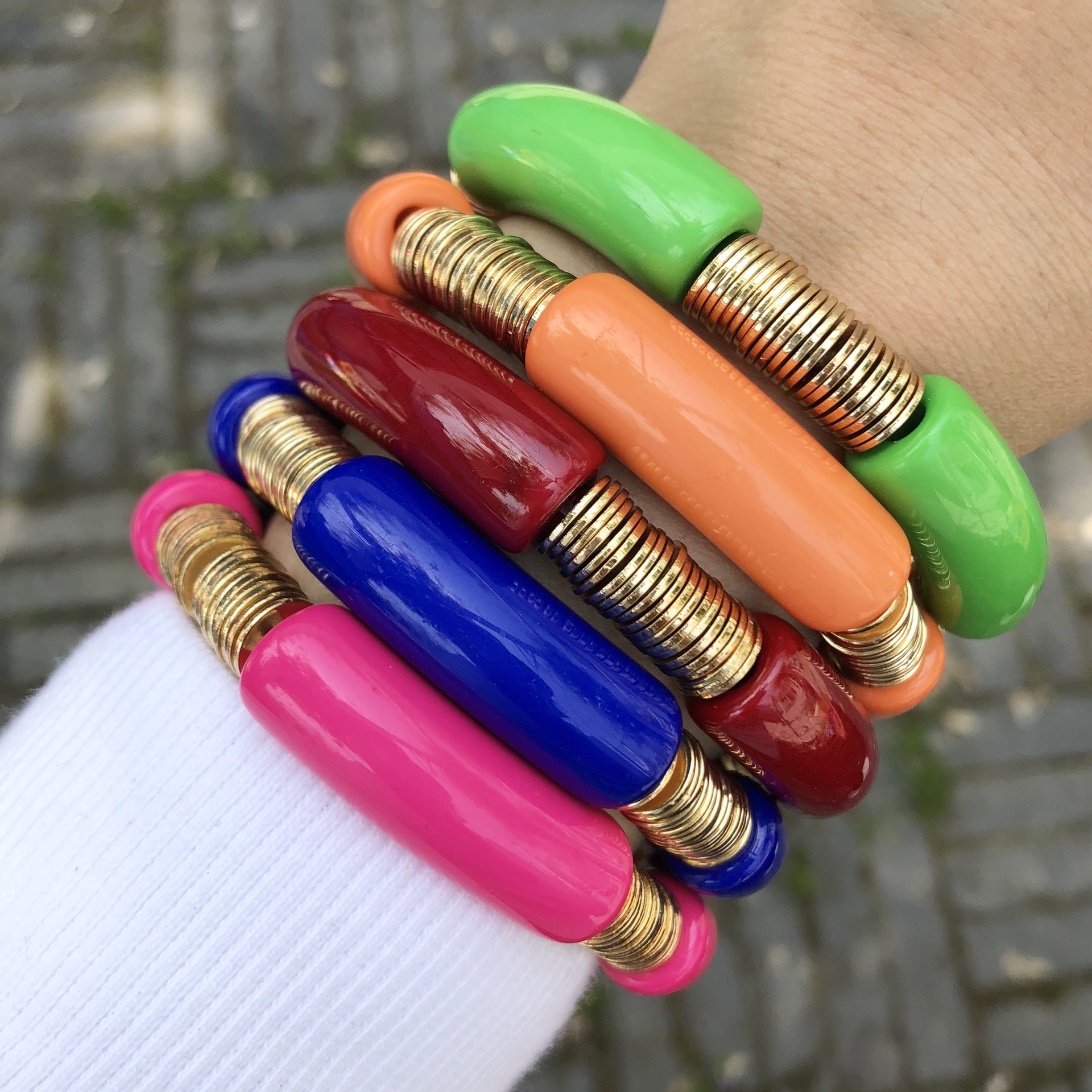 38g Weight 0.03µm Gold Plating Thickness Electroplating Gold Plating Process Simple Style Classic Style Round Arylic Metal Beaded Bracelets Wholesale